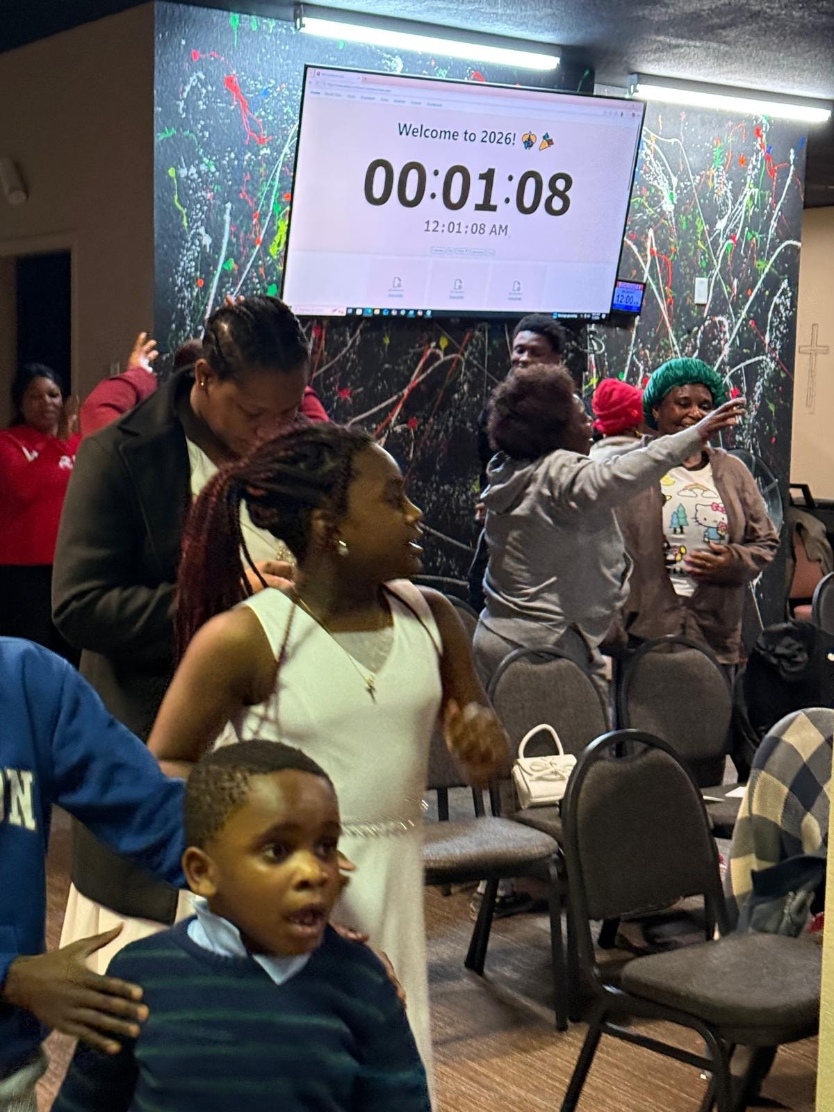 THM congregation at service